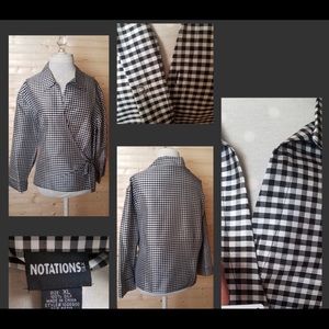 BLACK & WHITE WRAP BLOUSE 👚